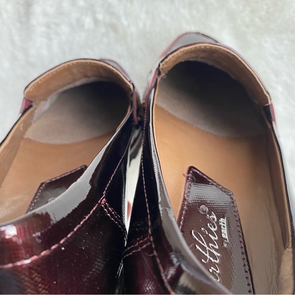 Earthies By Earth Braga Wine Burgundy Patent Leather Penny Loafers | Sz 7.5 - Picture 9 of 10